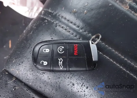 2023 Chrysler 300 300S z USA, uszkodzony, nr VIN 2C3CCABG6PH585200